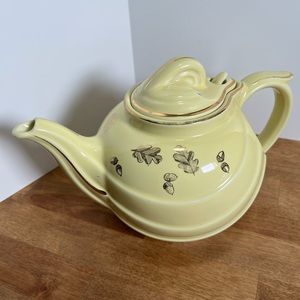 Vintage Hall 0799 Ceramic Yellow Gold Leaf Design 6 Cup Capacity Tea Pot Kettle